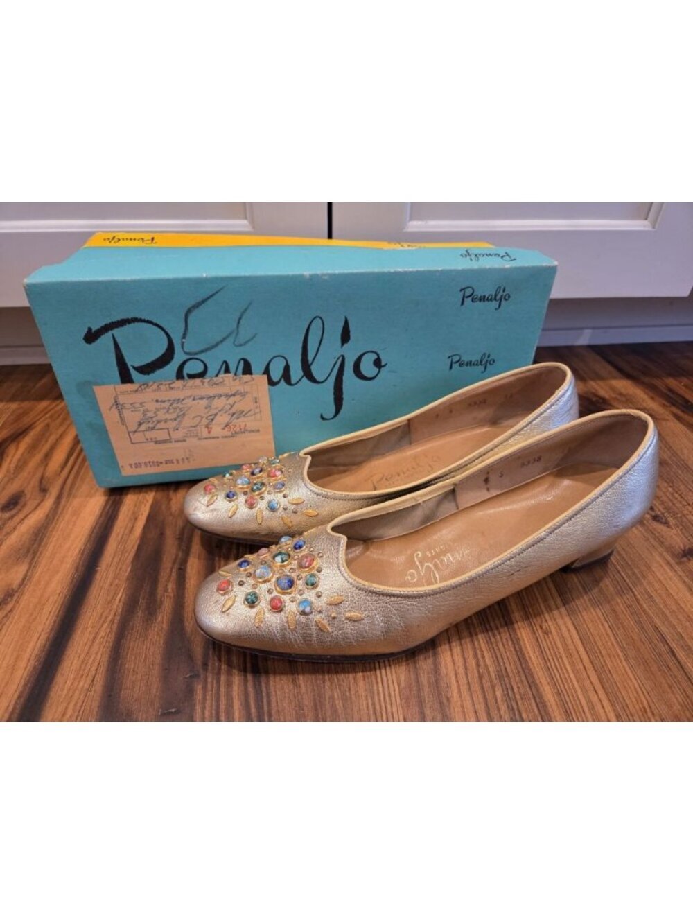 Penaljo Vintage Gold Kidskin Leather Jeweled Pumps | 9S Slim | Hollywood Regency
